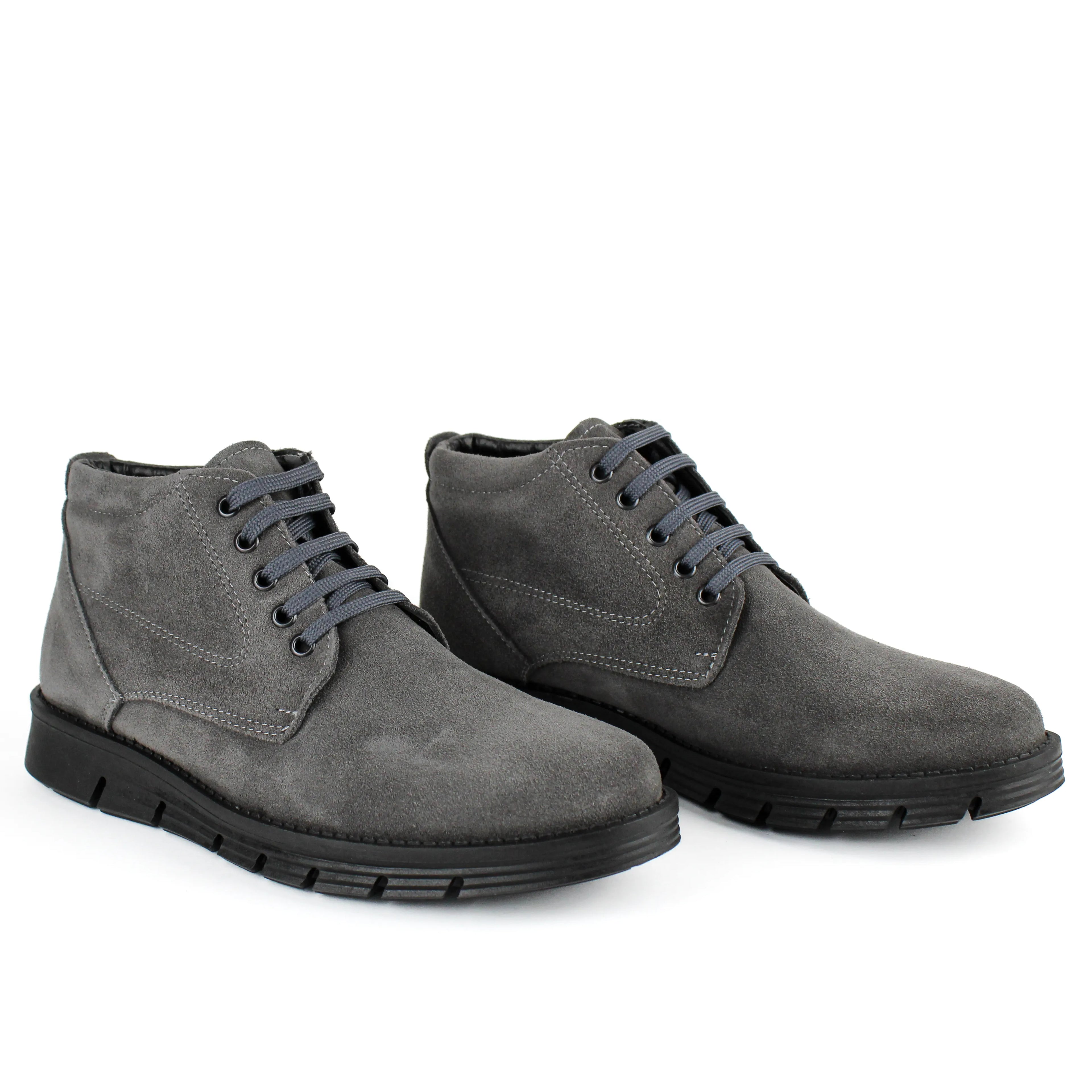 Botines Cesare de Ante Color Gris